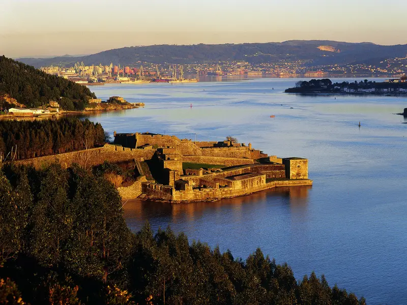 Castillo de San Felipe y la ría de Ferrol